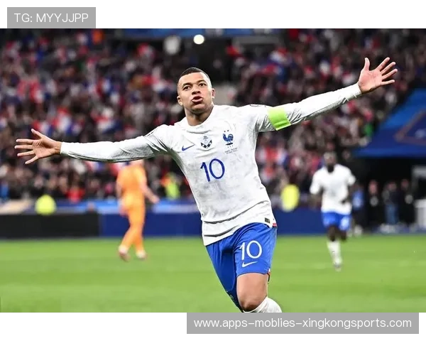 姆巴佩持续转换节奏制造巨大破坏力 姆巴佩持续转换节奏制造巨大破坏力